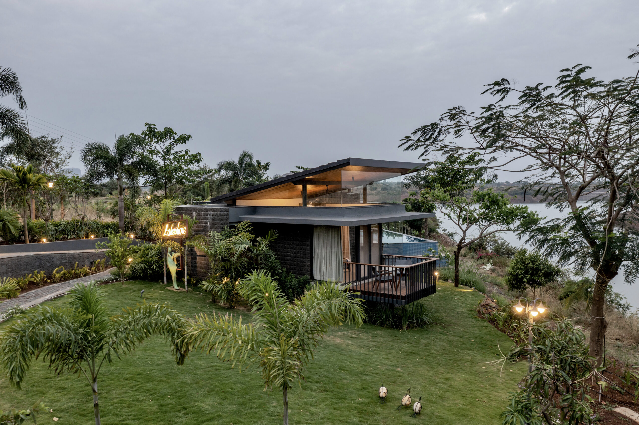 Luxury Villas in Nashik for a Peaceful Vineyard Getaway